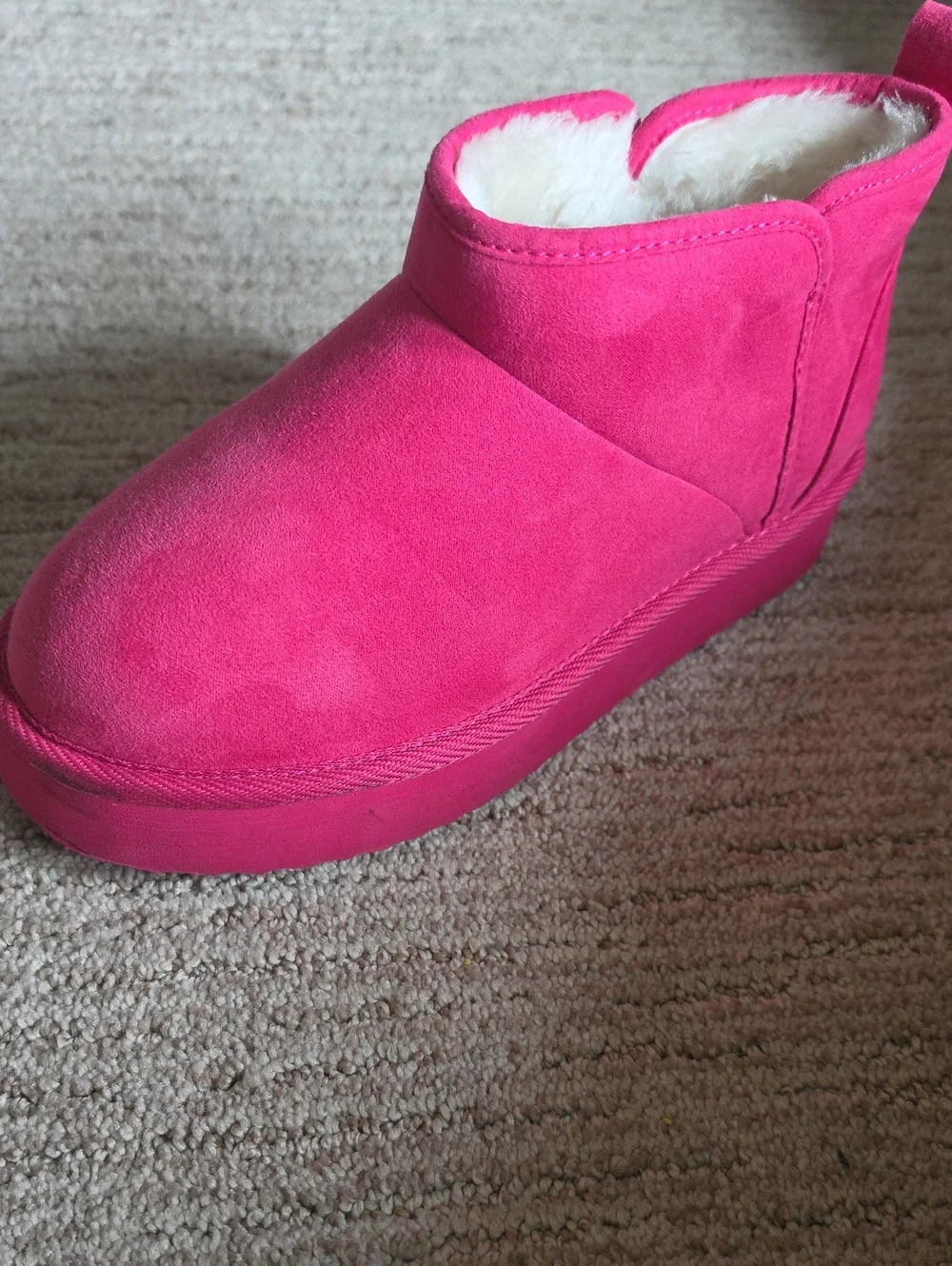 Old Navy Hot Pink Kids Cozy Booties
